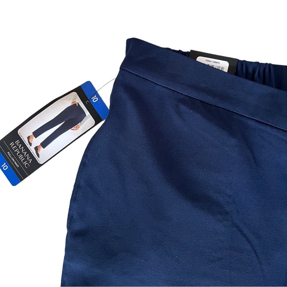 Banana Republic Black Tapered Leg Ankle Pants size 10 New With Tags. - Picture 2 of 4